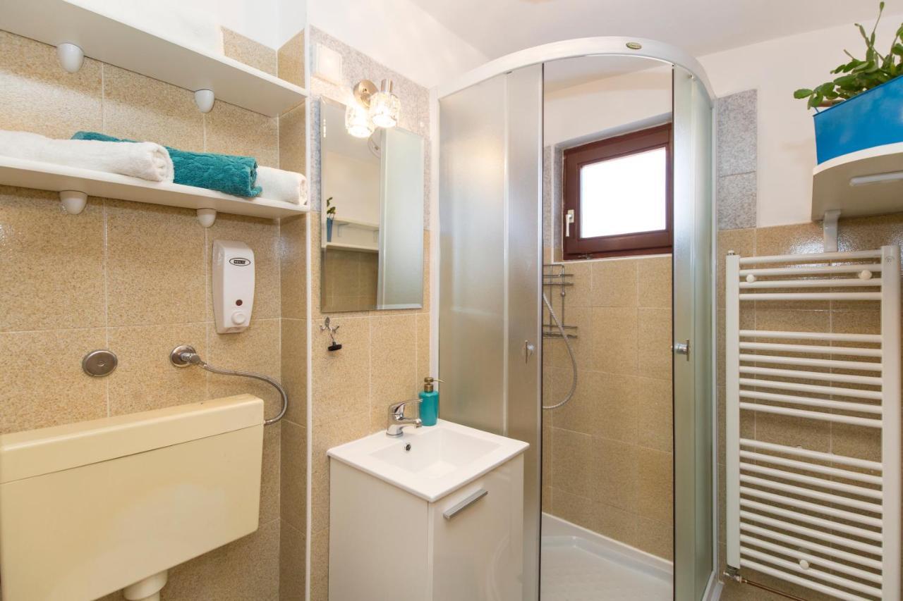 Studio Apartman Branka Labin  Buitenkant foto